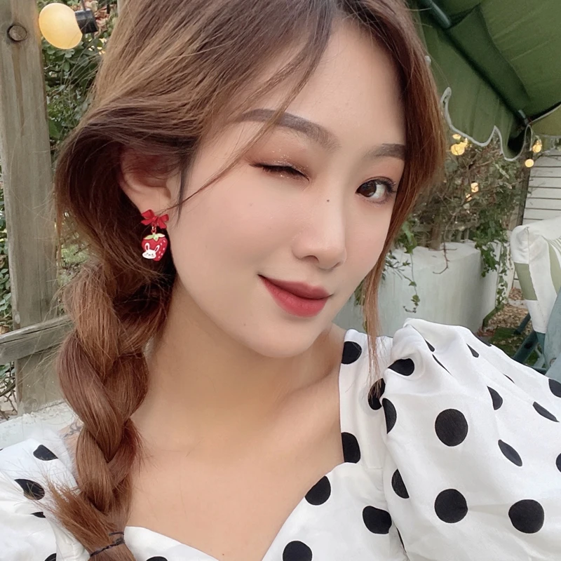 Mihan Lovely Jewelry 925 Silver Needle Red Stawberry Earrings Sweet Korean Temperament Boknot Rabbit Drop Earrings For Girl Gift