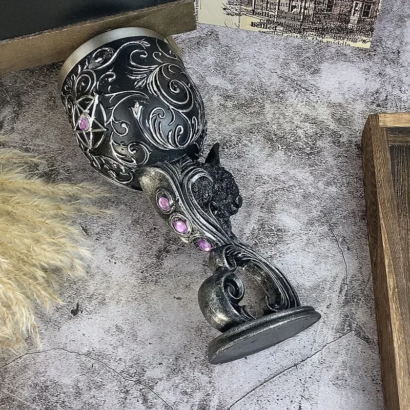 200ml Creative Alien Goblet Love Couple Heart Chalice Medieval Dragon Goblet Stainles Steel Wine Cup Holy Grail Animal Skull Cup