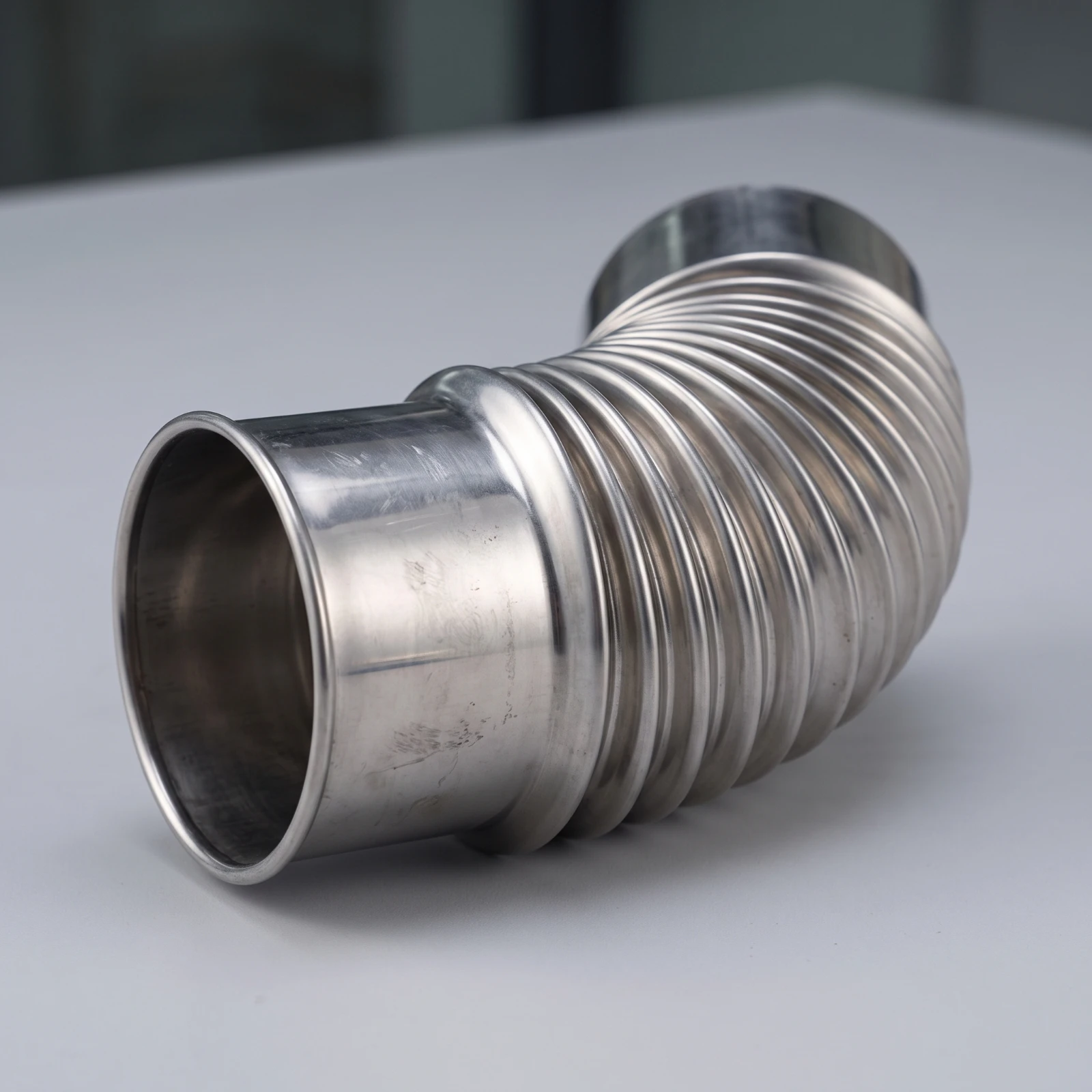 90-Degree Chimney Elbow Corrugated Chimney Elbow Connector Thickened Sturdy for DIYers, Chimneys, Outdoor Stoves