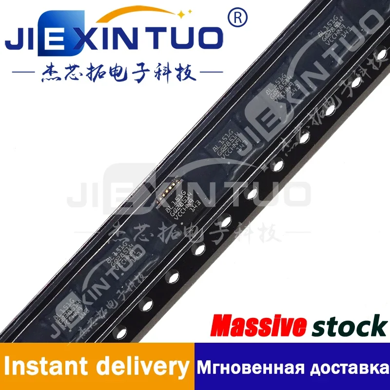 STM8L151G4U6 IC MCU 8BIT 16KB FLASH 28UFQFPN EnergyLite Microcontroller IC 8-Bit 16MHz 16KB (16K x 8) FLASH 28-UFQFPN (4x4)