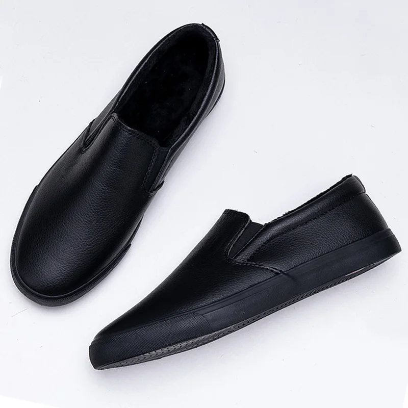 New 2024 Winter Shoes Men Loafers Soft All Black Shoes Warm Plush Flat Mens Casual Shoes Slip-on Male Footwear A4040