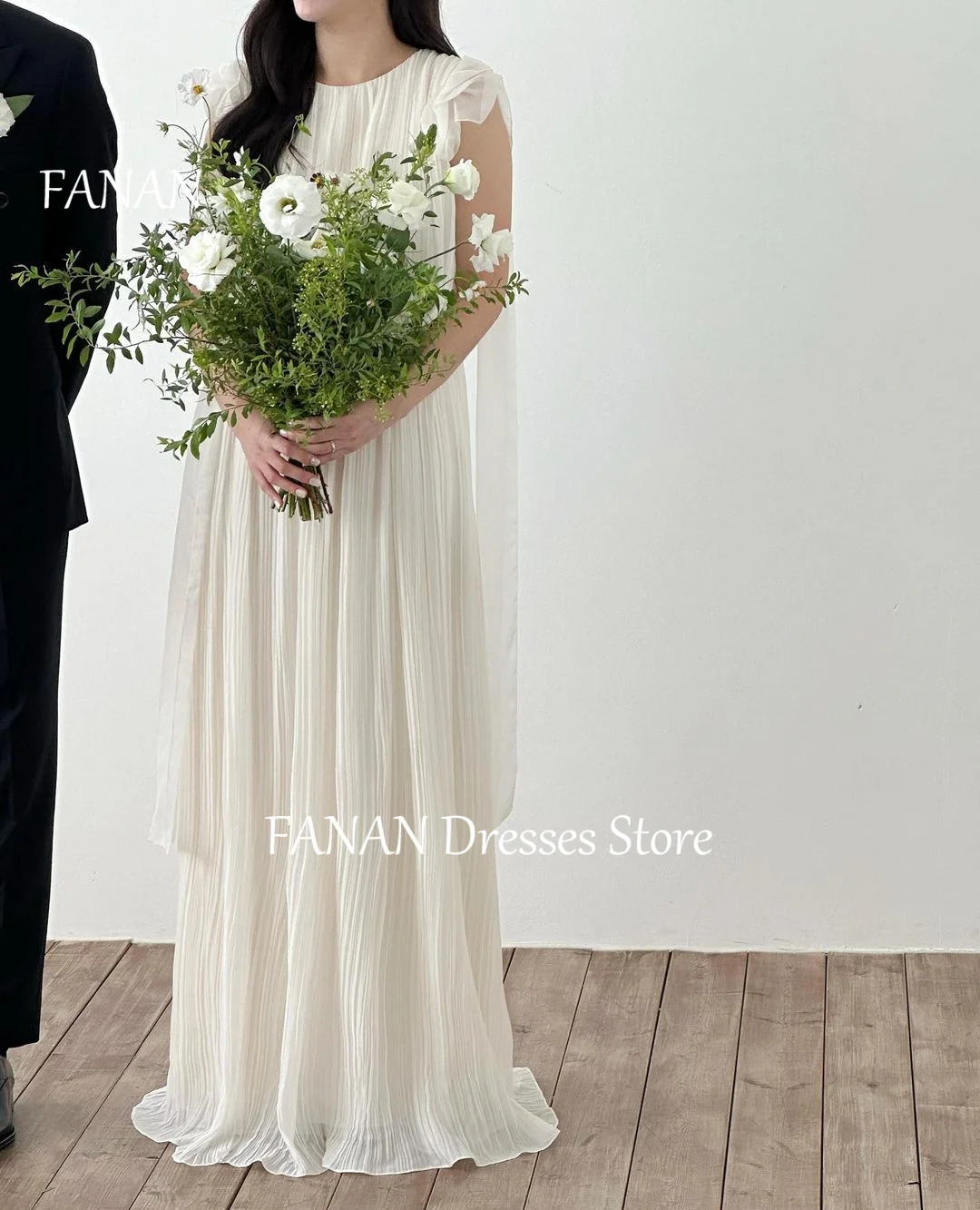 FANAN Korea O-Neck Short Sleeves Wedding Dresses 웨딩드레스 Ivory Satin Pleated Ruched Vintage Customized Bride Gowns Plus Sizell