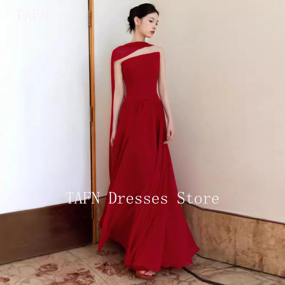 TAFN Russian Red Elegant Evening Party Dresses Strapless Sleeveless A-line Floor-Length Backless Prom Gown Custom Made