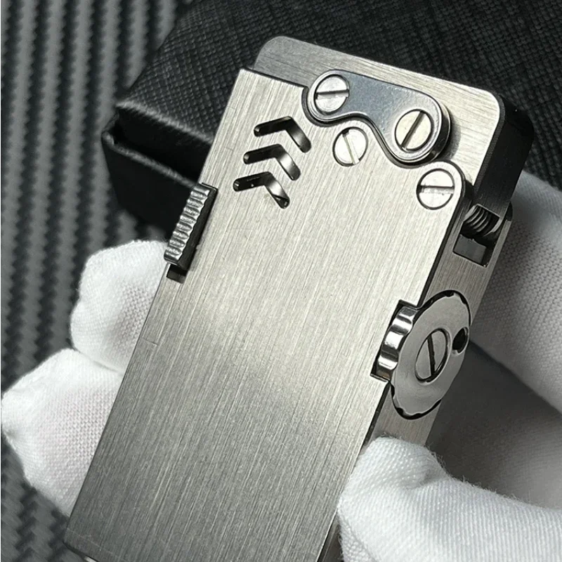 Titanium Alloy Sixth Generation Automatic Ignition Mechanical Armor Dragon Tongue Lighter One-click Ejection Kerosene Lighter