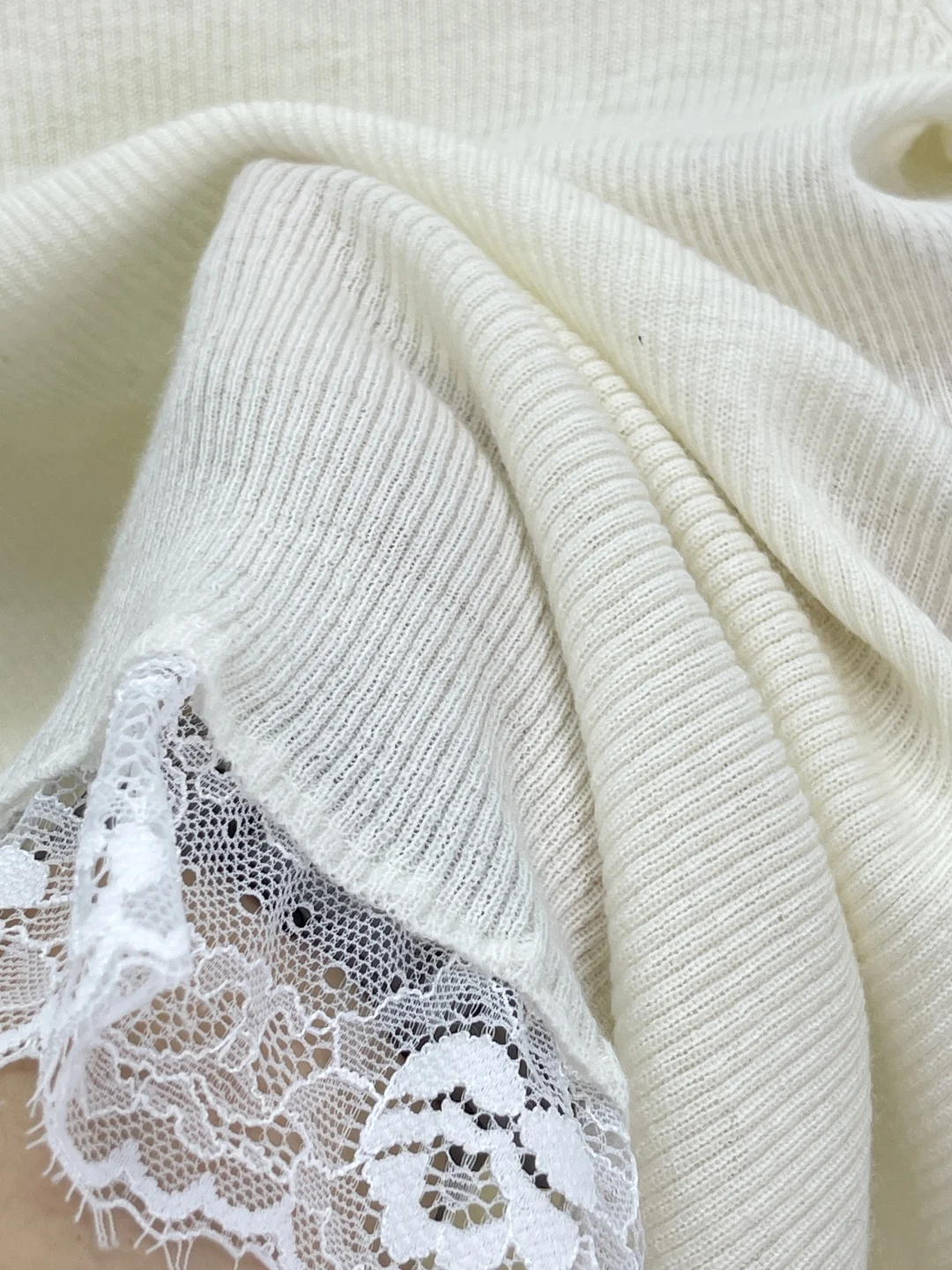 Women's Wool Cashmere Blend Sweater Lace Embroidery Half High Collar Long Sleeve Elegant Slim Knitted Pullover