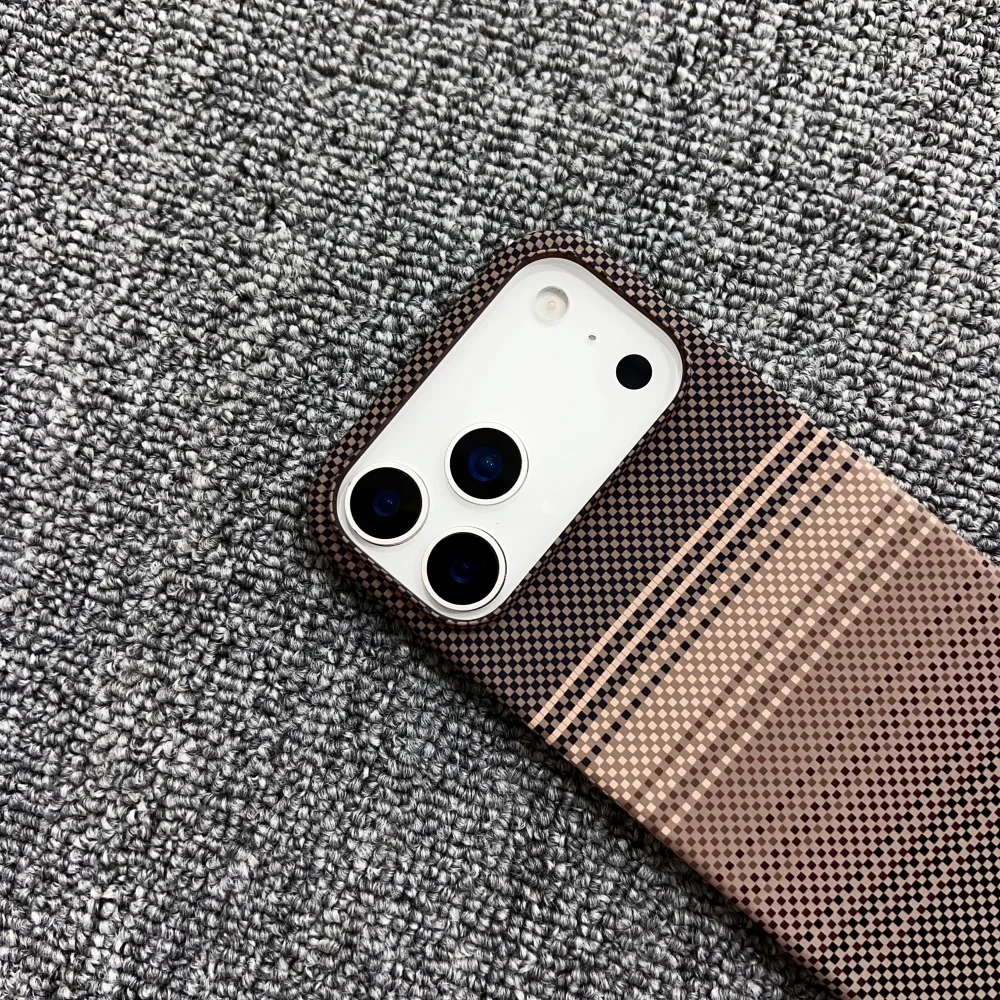 Half Border Carbon Fiber Kevlar Magsafe Magnetic Phone Case For iPhone 17 Air 16 15 14 13 12 Plus Pro Max Fashion Texture Cover - náhled 3