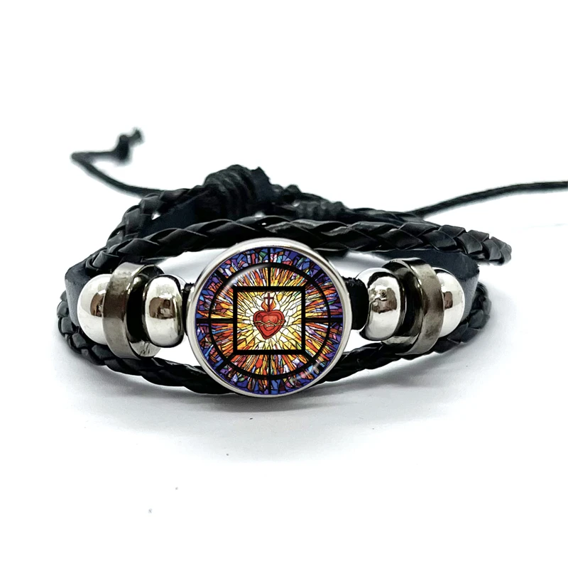 2023 New Sacred Heart of Jesus Leather Bracelets Art Multilayer Braided Bracelets Bangles Handmade Jewelry Gifts