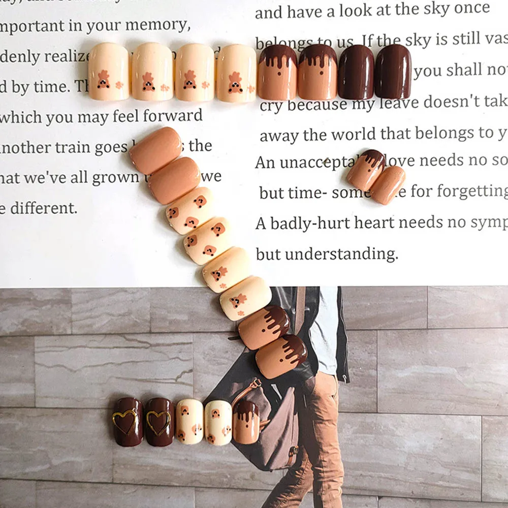 24pcs Short square bear False nails removable Manicure patch