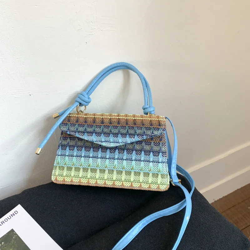 

Новая женская тканая соломенная радужная сумка 2025 года - вечерняя сумочка с цепочкой, модная изысканная текстура в стиле плеч и через плечо