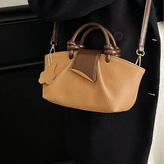 حقيبة كتف واسعة لخريف وشتاء 2025، محفظة كروس لوكس للنساء، حقيبة ركاب بسيطة، حقيبة حبال من النهار إلى الليل