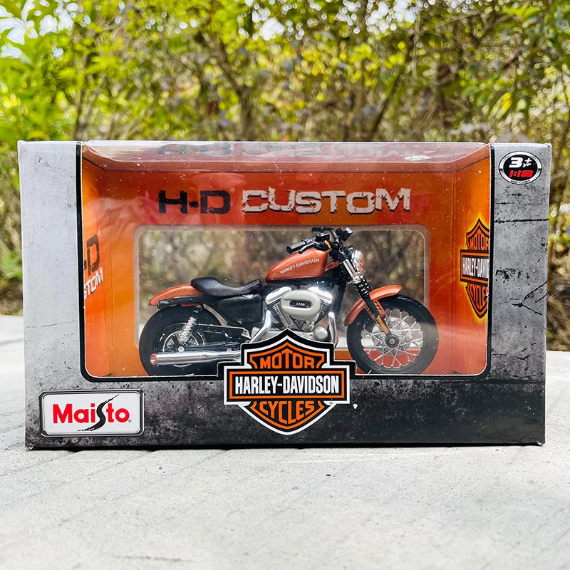 Maisto 1:18 Harley-Davidson Motorcycle 2007 XL 1200N Nightster Alloy Motorcycle Model Toy Car Collection