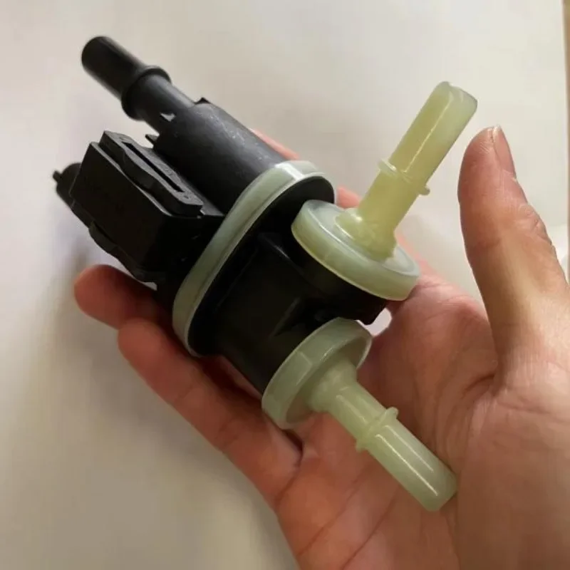 Genuine Carbon Tank…