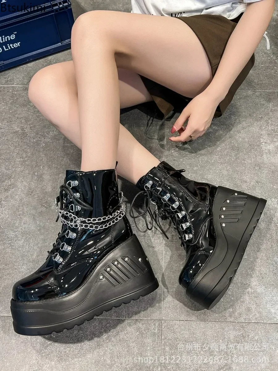 2024 Women\'s Fashion Boots Plus Size Black Zipper Lace Up Chain Wedge Platform Women Motorcycle Boots Girls Gothic Punk Shoes