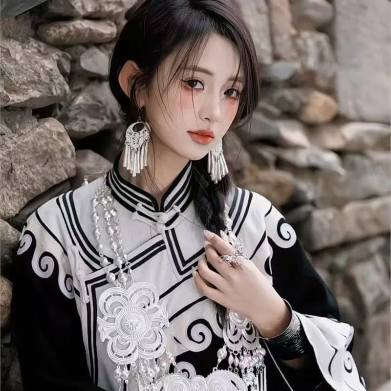 New ethnic-style clothing design with a printed style March 3rd set