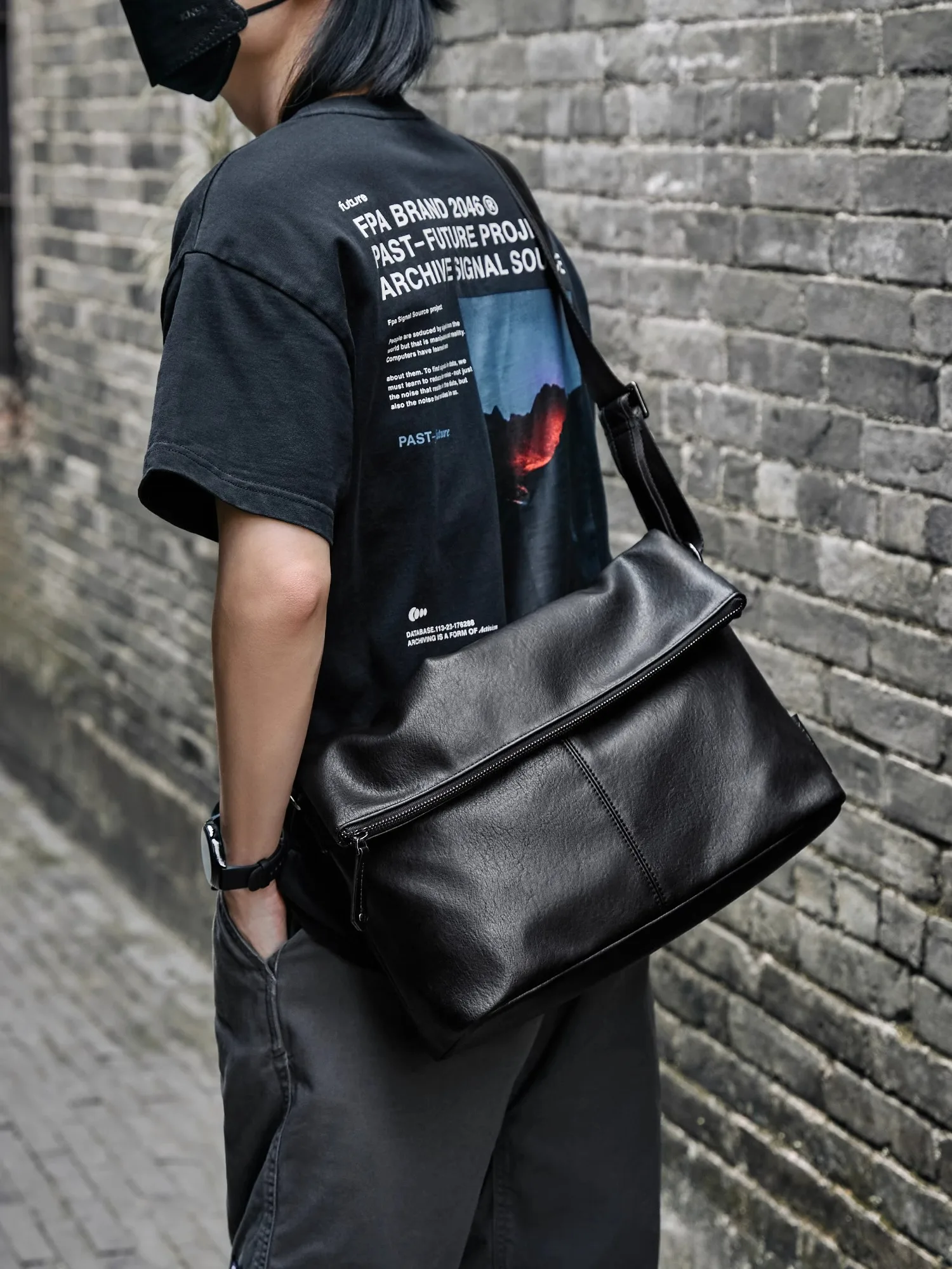 

New Men's Crossbody Bag Large Capaci Casual Commuter Single oulder Retro Menger Bag Sport Small Bag Street Trend