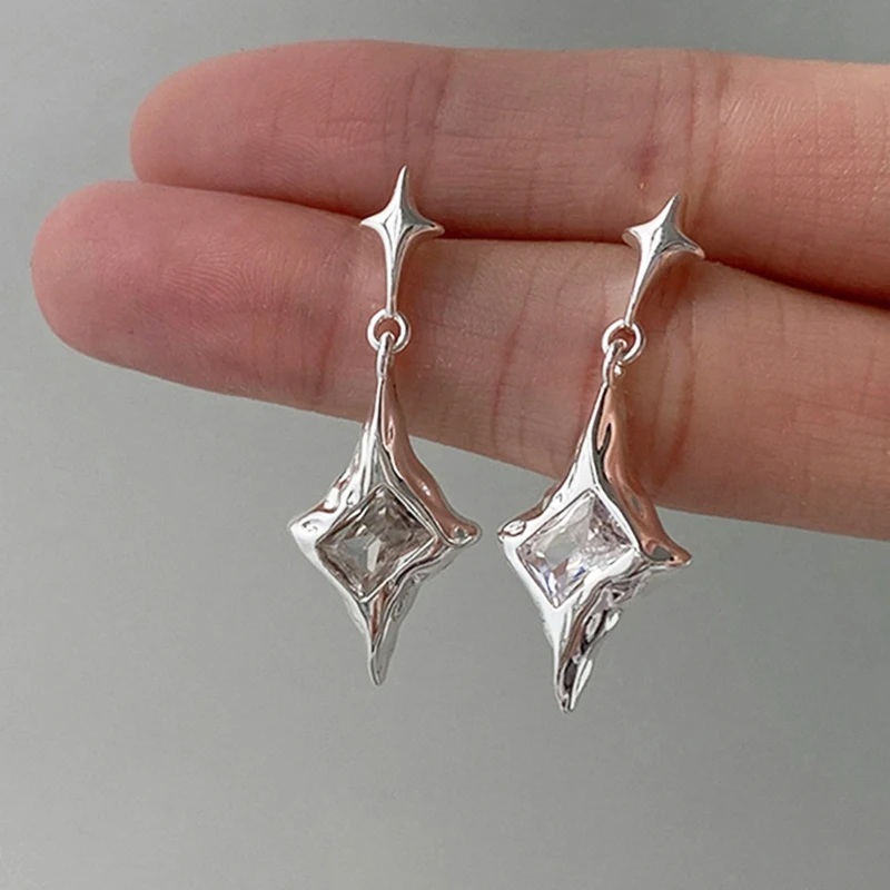 Y2K Exquisite Star Crystal Drop Dangle Earrings for Women High Quality Starlight Unique Simple Silver Color Earring Jewelry Gift