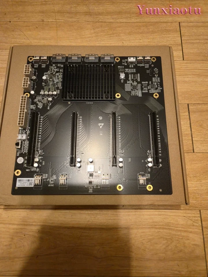 PLX88096 PCIe 4.0 Expansion Backplane, 4-GPU Baseplate, 65mm Width for AI Training Server