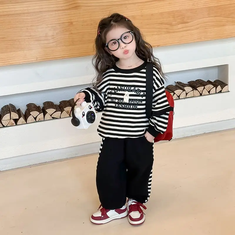 girls'-autumnal-casual-striped-sweatirt-set-korean-sle-two-piece-outfit-for-kids-trendy-leisure-ensemble-for-little-girls