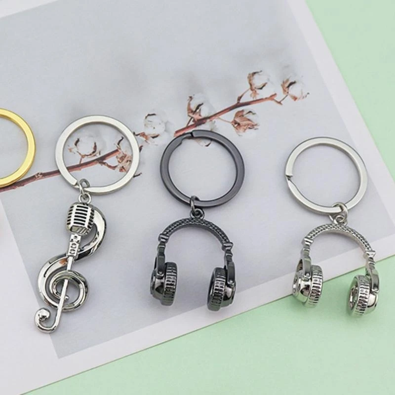Stylish Musical Instrument Shaped Keyring Perfect For Daily Use And Collectors