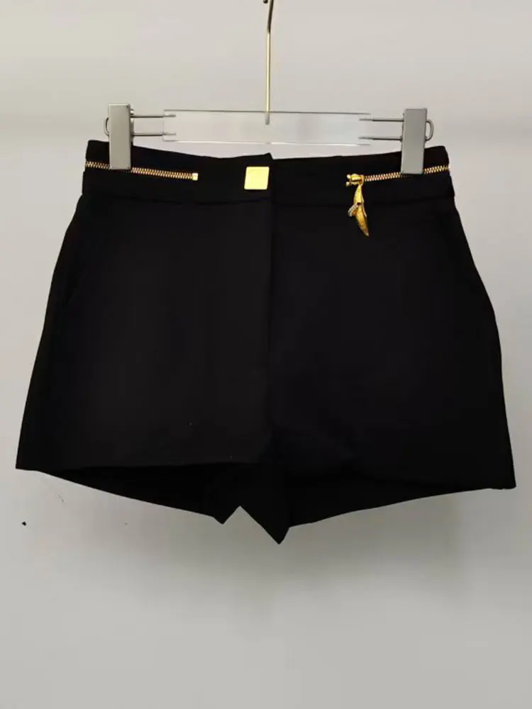 

26 summer new advanced metal fittings decorative stitching zipper temperament shorts fashion Joker black suit pants.