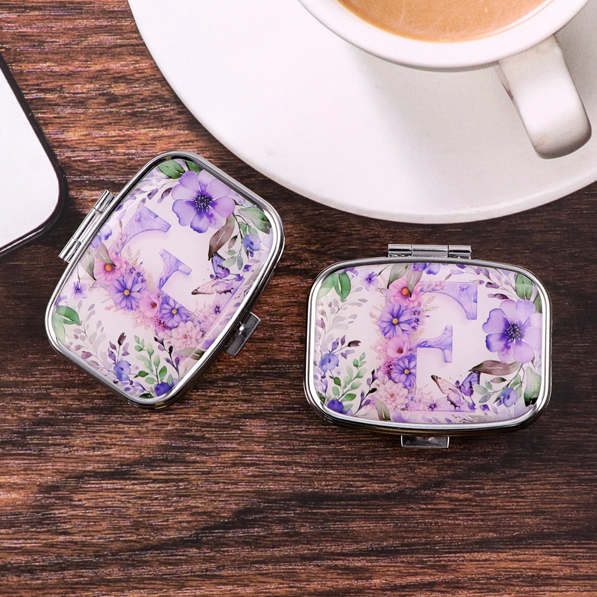 Beautiful A-O Letters Metal Medicine Box with 2 Compartments Portable Travel Sealed Small Pill Organizer Container Storage