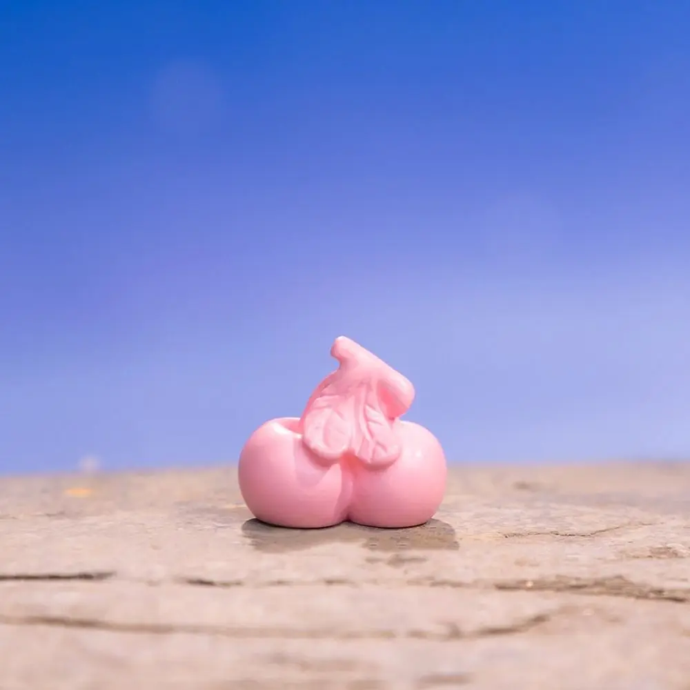 Decorative Mini Pink Deer Statue Resin Pink Deer Miniatures Pink Deer Micro Landscape Cute Fruit Baskets Statue