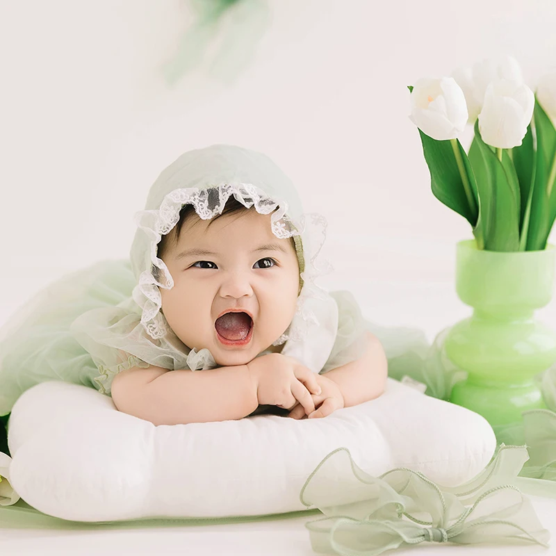 Sweet Baby Dress Lace Hat+Mesh Skirt 2pcs/Set Mesh Bow Artificial Tulips Photo Decoration Bear Pillow 100 Days Baby Shoot Props