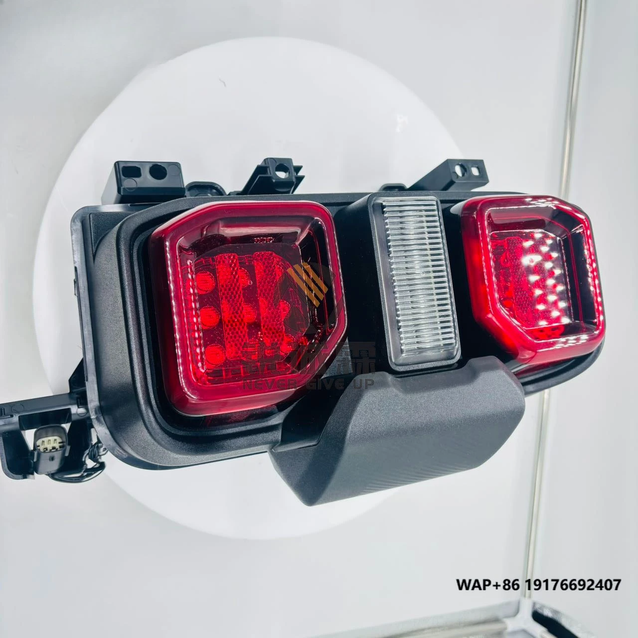 

High Quality Auto Lighting System Car Right Taillight Raptor Series N2DZ-13404-A for Fo-rd Br-onco