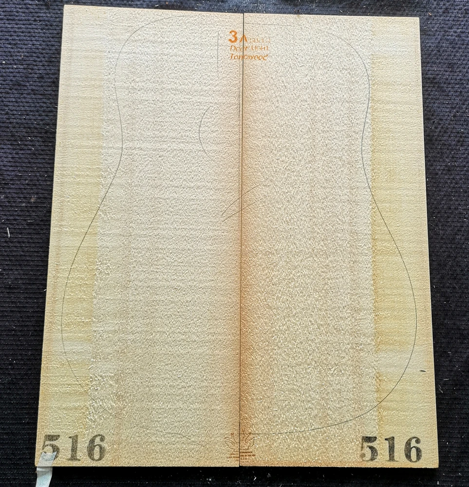 1SET 3A grade imported Adi spruce guitar wool veneer guitar panel wool board production wood Shandong Hongyin