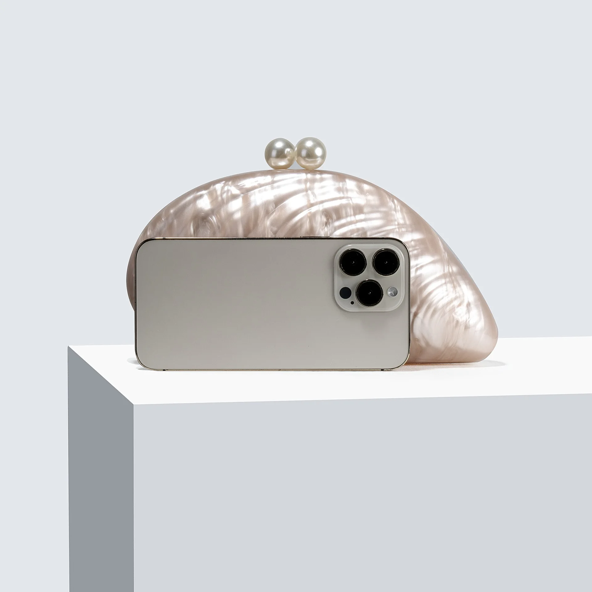 حقيبة كتف مائلة جديدة للنساء، حقيبة لؤلؤ على شكل خاص، حقيبة أكريليك، حقيبة يد عصرية لحفلات الزفاف