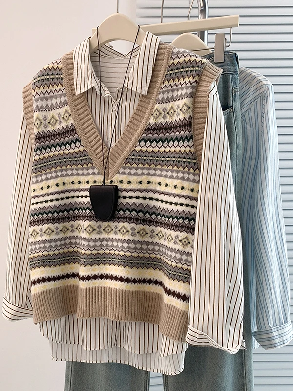 

2025 Autumn Winter Women's Loose V-ne Striped Knitted Vest Single Wear Sweater oulder Pad Tank Top Slimming Base Layer