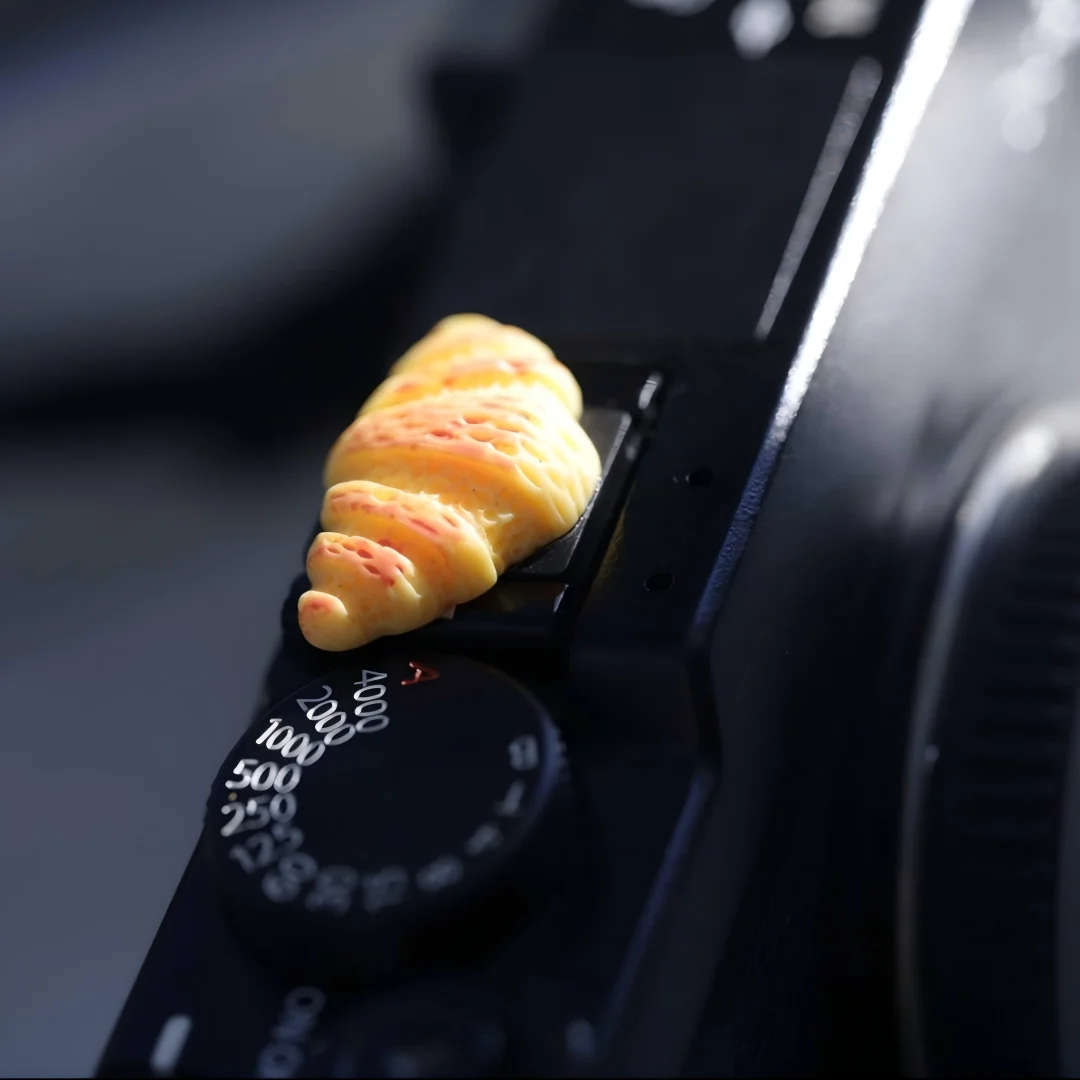 Cute Biscuit Universal Hot Shoe Cover for Leica Q2 Q3 Fuji X100V X-T5 Sony ZV-1 ZV-E10 Canon EOS R5 Nikon Z5 Camera Accessories view 5