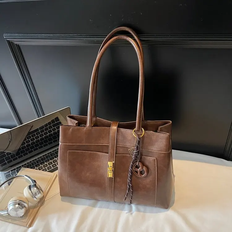 

New Explosion 2658 Fashion Simple High Sense Light Luxury Versatile Casual Niche Design Trend Retro Shoulder Bag