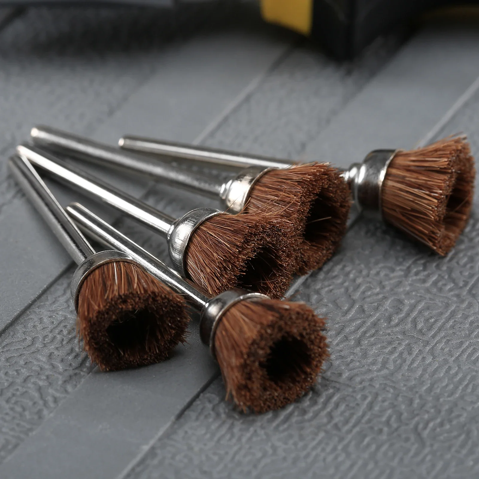

5Pcs Brown 15mm Soft Nylon Wire Rust Removal Burr Cup Brushes Polishing Buffing Wheel 3mm Shank for Electric Grinder Rotary Tool