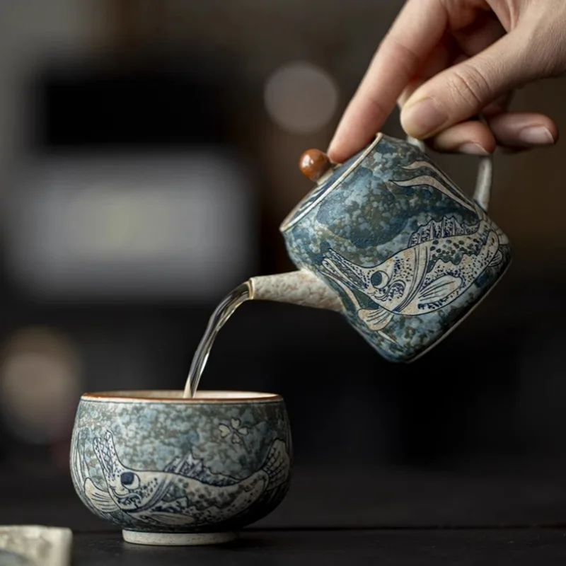 High-end Teapot Hand-painted Blue and White Firestone Retro Tea Brewing Single Pot for One Person Fish Algae Pattern Ceramic Kun