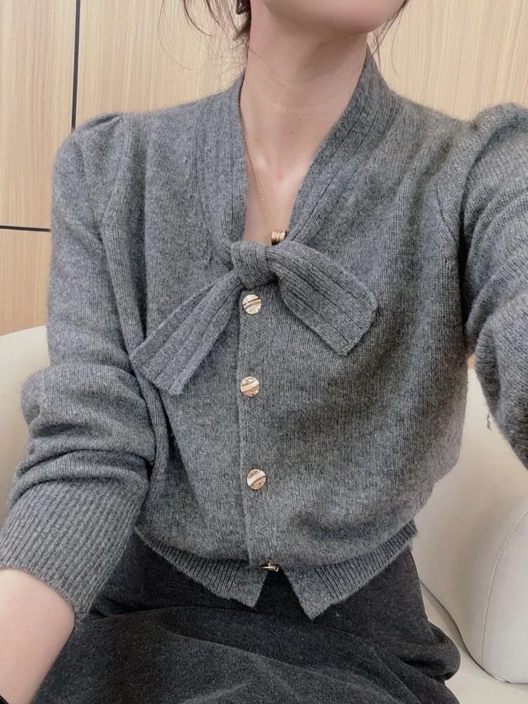 

Женский уникальный короткий свитер с круглым воротником и бантом, осень-зима, новый однобортный вязаный топ с длинными рукавами, однотонное открытое пальто