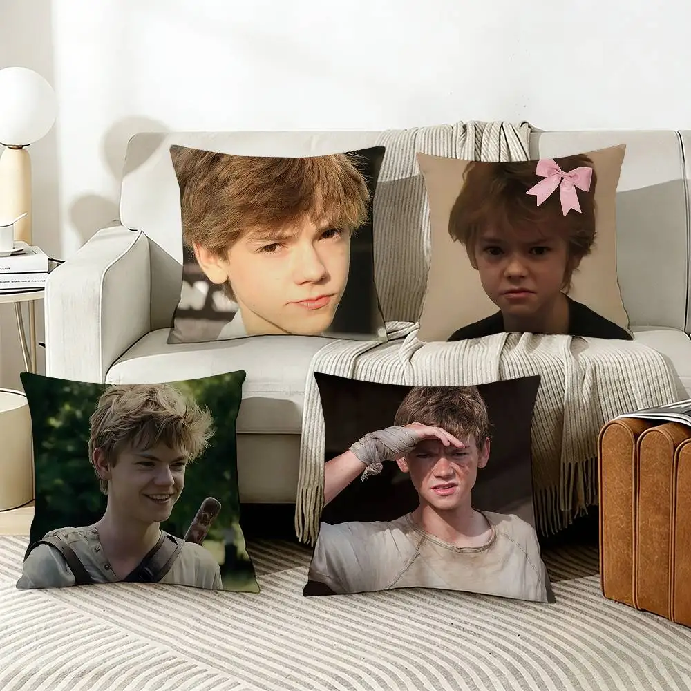

M-Maze N-Newt R-Runners Pillow Case Living Room Sofa Cushion Cover Suitable For Home Bedroom Room Decoration