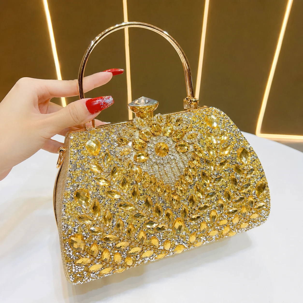 Top Handle Bag Luxurious Rhinestone Evening Bag Women'S Evening Bag Hard For Evening Banquets Weddings Annual Meetings
