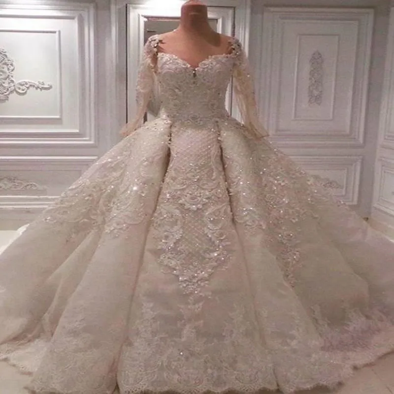 Customized  Scoop Neck Shinny Beads Appliques Wedding Dresses For Women  Bride Long Sleeves Ballgown Vintage Style Bridal Gowns