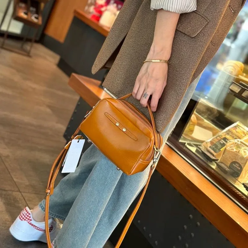 Sophisticated Vintage Everyday Shoulder Bag for Women Genuine Leather Top Grain Leather Convertible Strap Luxury Handbag
