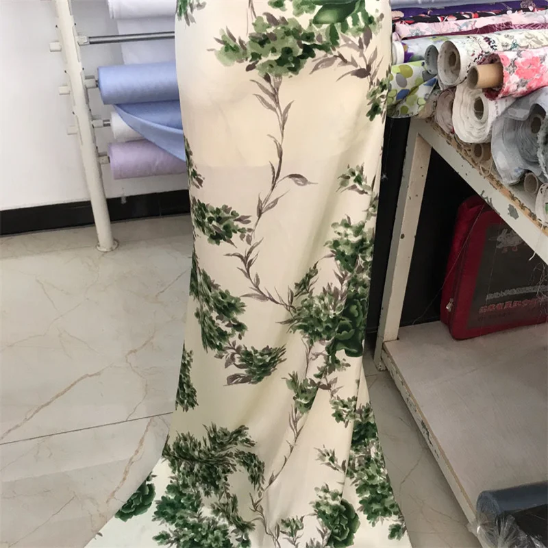 Fashion Cheongsam Fabric 100% Mulberry Silk Dress Printing Sewing Catwalk Clothing Fabric Width 114 Cm 25 Mmi Thickening Woven