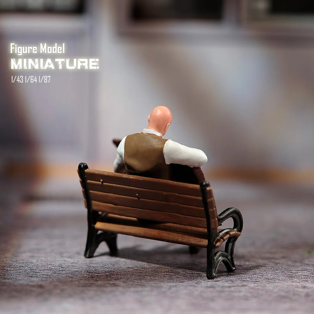 

Miniature Model1/24 1/43 1/64 1/87Street Artist Sitting On A Park Bench Playing Guitar Painted Figure Model Toys View Decoration