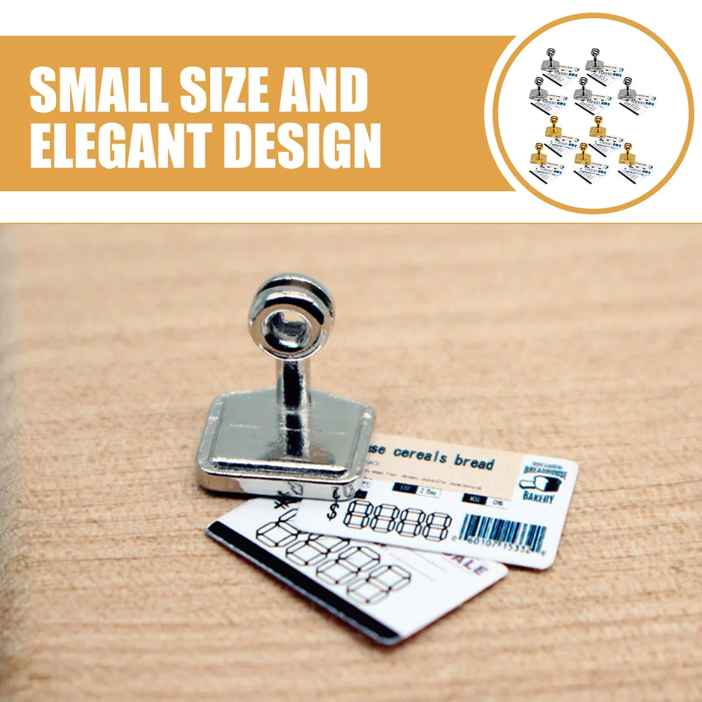 ชุดของตกแต่งบ้านตุ๊กตาขนาดเล็ก 1 ชุด ทำจากโลหะผสมอย่างดี สำหรับตกแต่งบ้านตุ๊กตา อุปกรณ์ประกอบฉากถ่ายภาพเด็ก แท่นโชว์ขนาดจิ๋ว ของประดับตกแต่ง