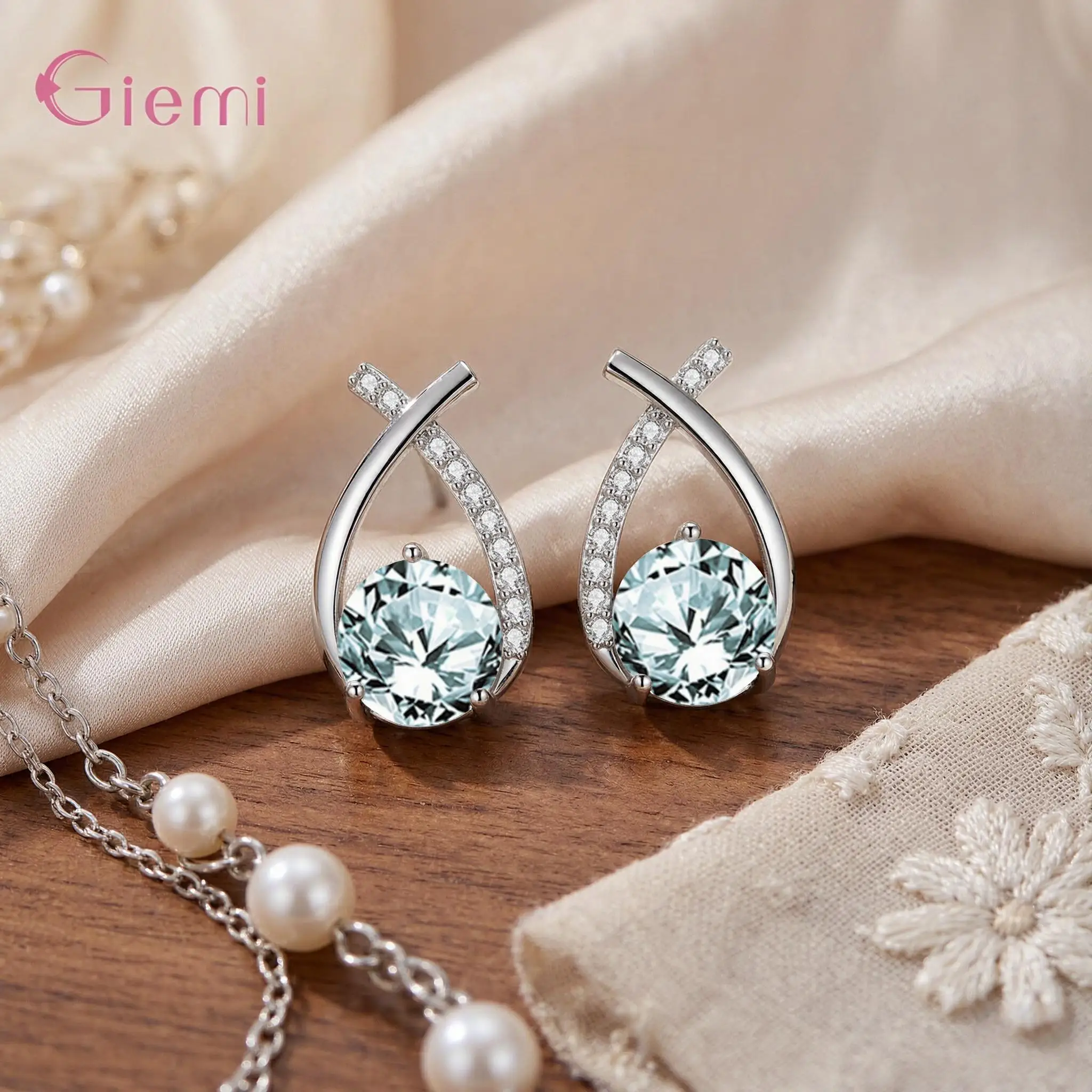 Exquisite 925 Sterling Silver Little Fish Tail Crystal Zircon Stud Earrings for Women Girls Wedding Party Fashion Jewelry Gifts