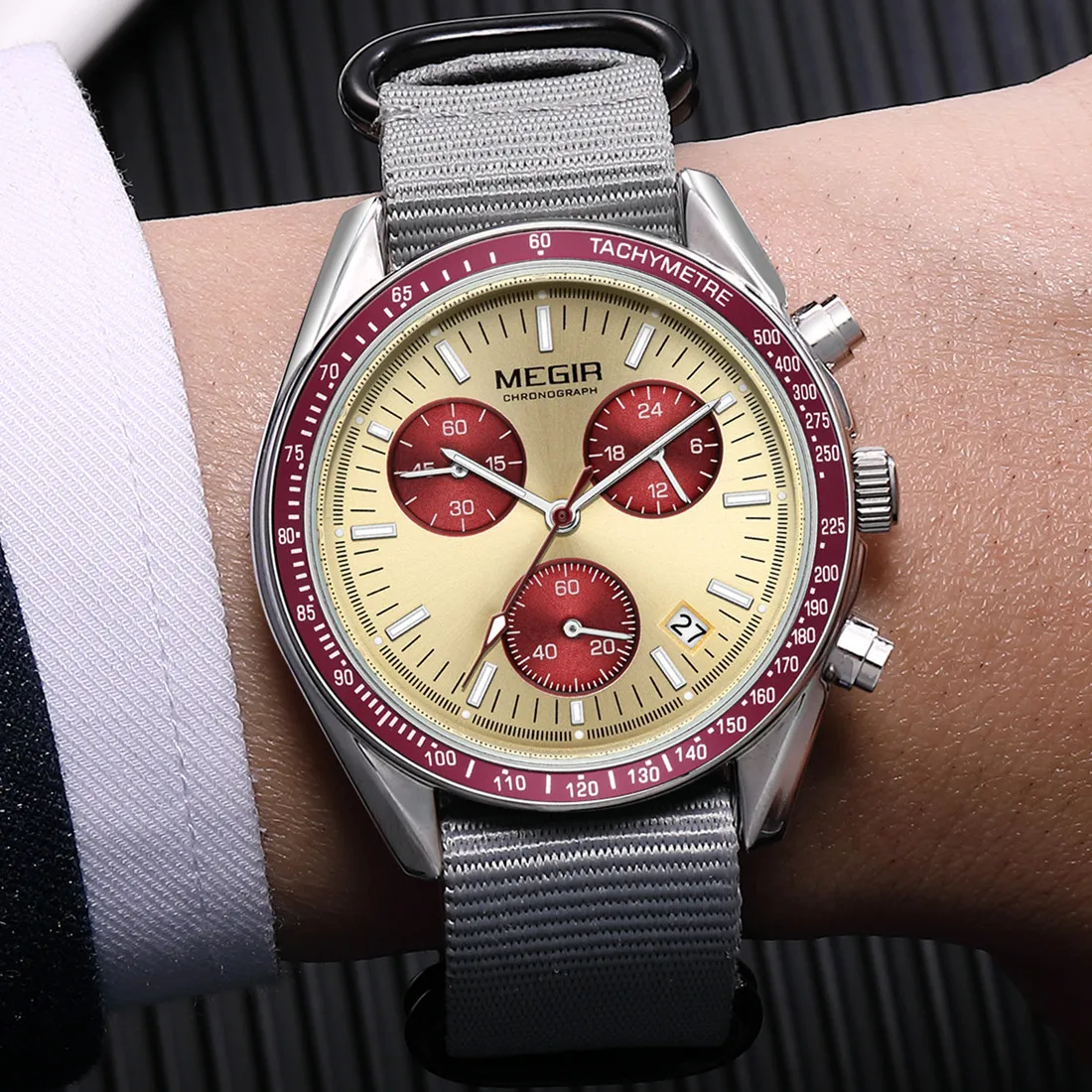 MEGIR Men's Watch Fashion Canvas Sports Wristwatch Waterproof Quartz Military Chronograph Date 24-hour Display Reloj Hombre 2247