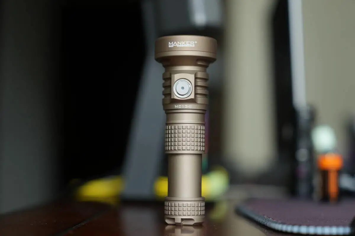 Mankerlight MC13 II Linterna LED SFT40 de 2000 lúmenes