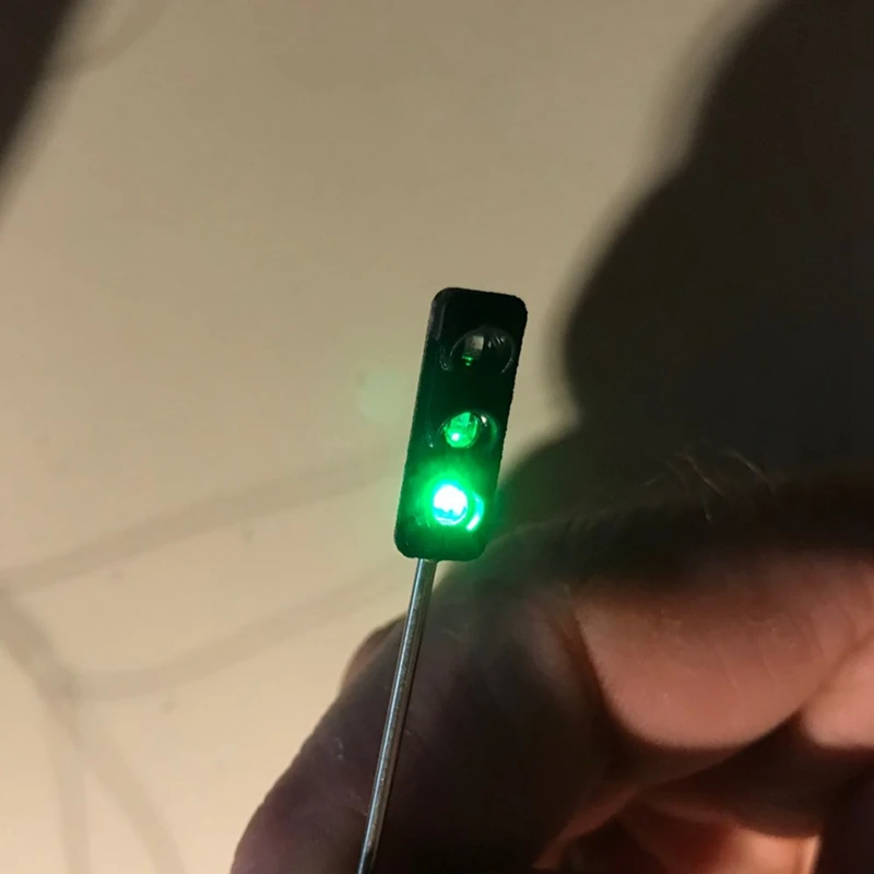 ABFKL 3Pcs Construction HO/OO Model 3-Light Traffic Lights Signal LED Circuit Model DIY for Architecture Street Train Railway