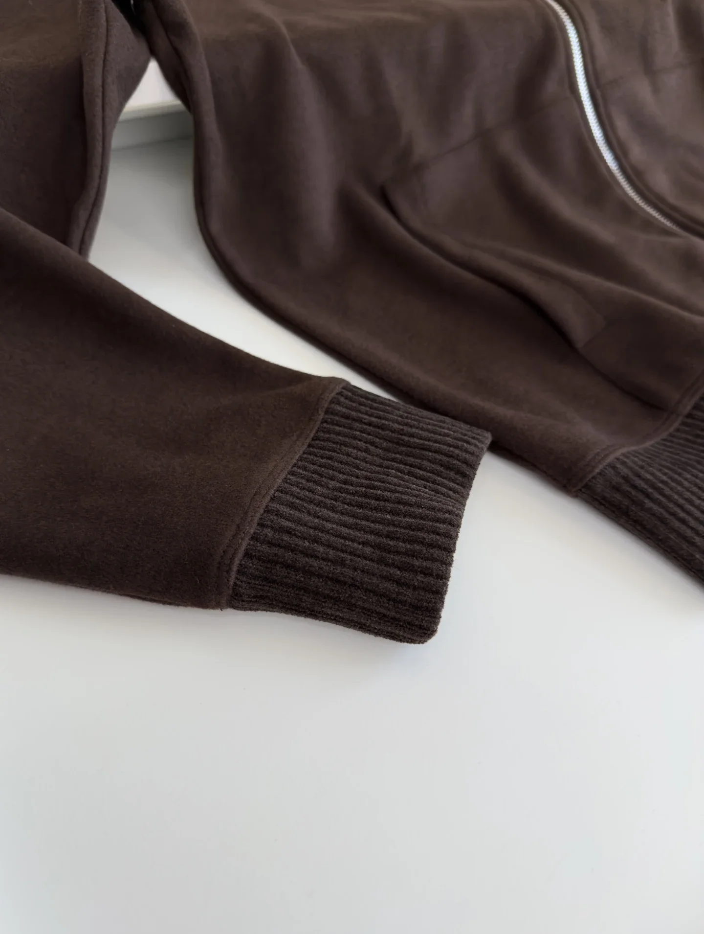 سترة كاجوال ذات ياقة واقفة من مزيج الكشمير الإيطالي LP