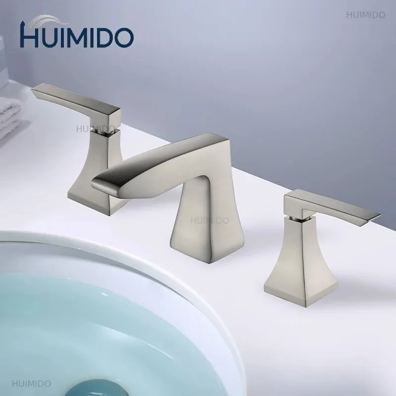 Deluxe Deck Mounted Brass 3 Hole Bathroom Faucet Blender Double Handle Gold Basin Hot and Cold Faucets