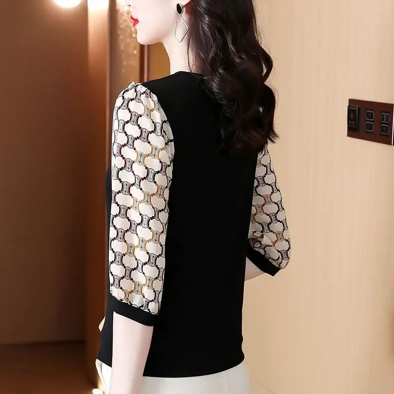 Commute Vintage Printed Shirt Casual 3/4 Sleeve Female Clothing Elegant V-Neck Spring Summer Spliced Stylish Bow Pearl Blouse